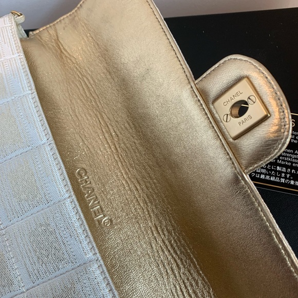 CHANEL 💛 Metallic Gold White Rectangular Convertible Clutch East West Flap Bag - Picture 4 of 17